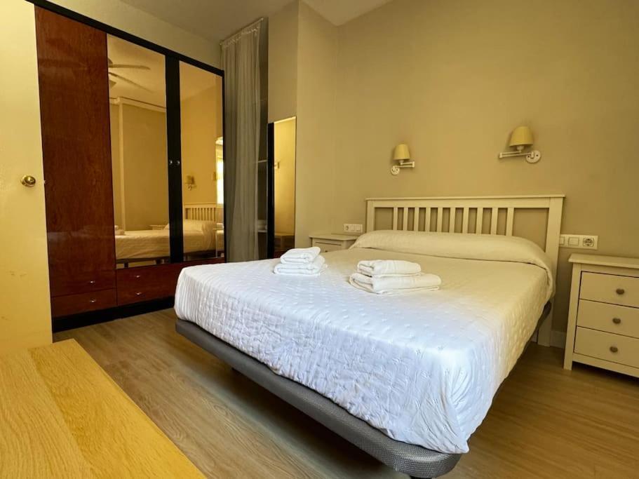 Apartamento En San Bernardo, El Barrio Torero Seville Ngoại thất bức ảnh